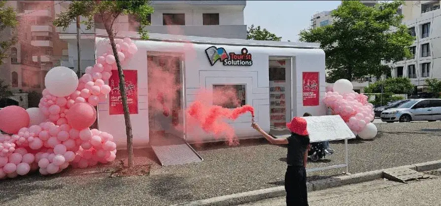 Van tour image